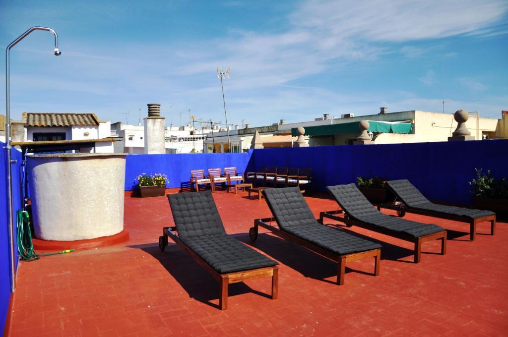 Feeling Sevilla Hostel Seville Exterior photo
